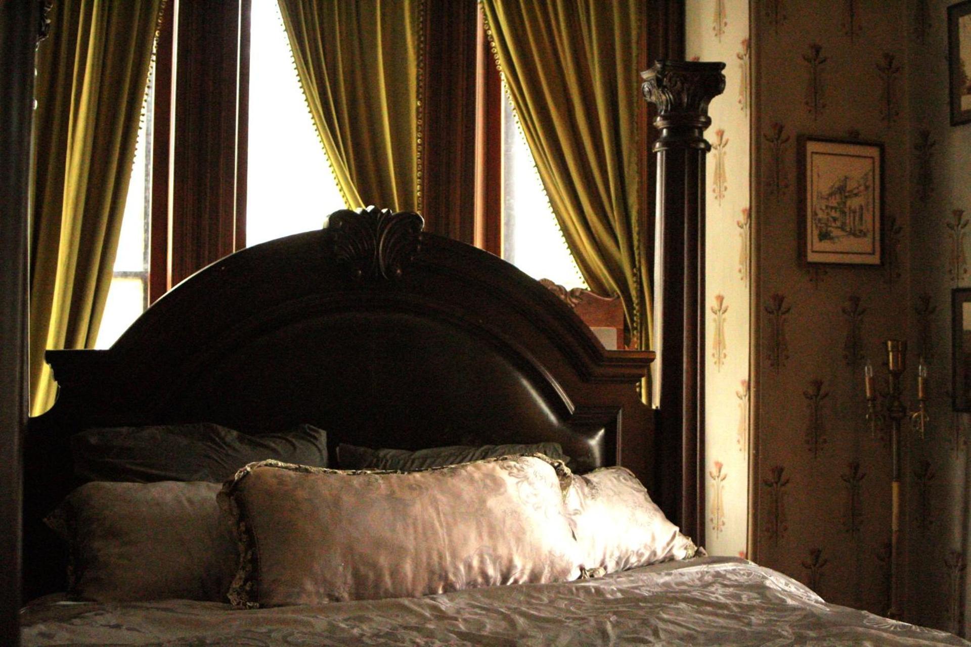 Henderson Castle Inn Καλαμαζού Δωμάτιο φωτογραφία