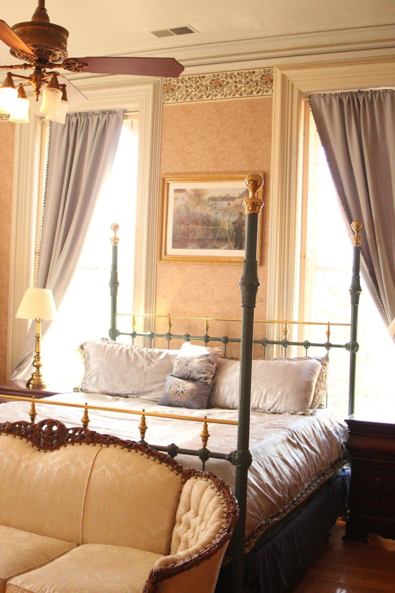 Henderson Castle Inn Καλαμαζού Δωμάτιο φωτογραφία