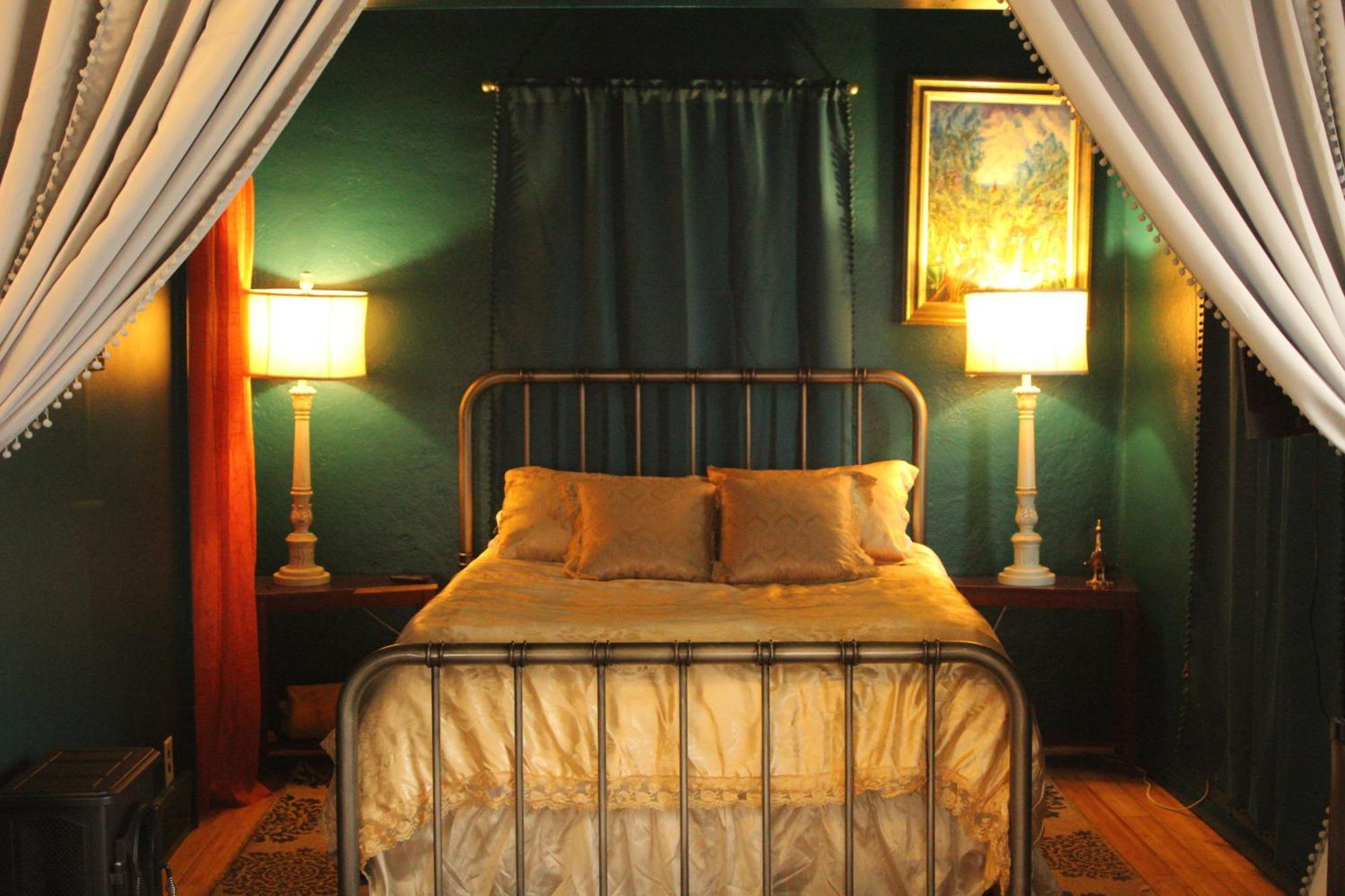 Henderson Castle Inn Καλαμαζού Δωμάτιο φωτογραφία